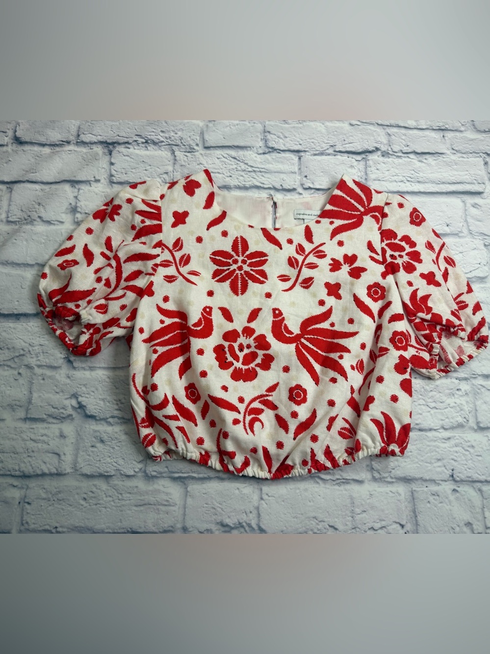 Cupcakes & Cashmere Cream and Red Boho Cropped Puff-Sleeve Top. Size Medium